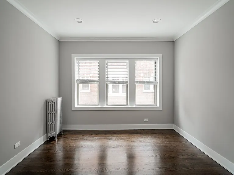 5111-21 W. Montrose Ave — Photo 15