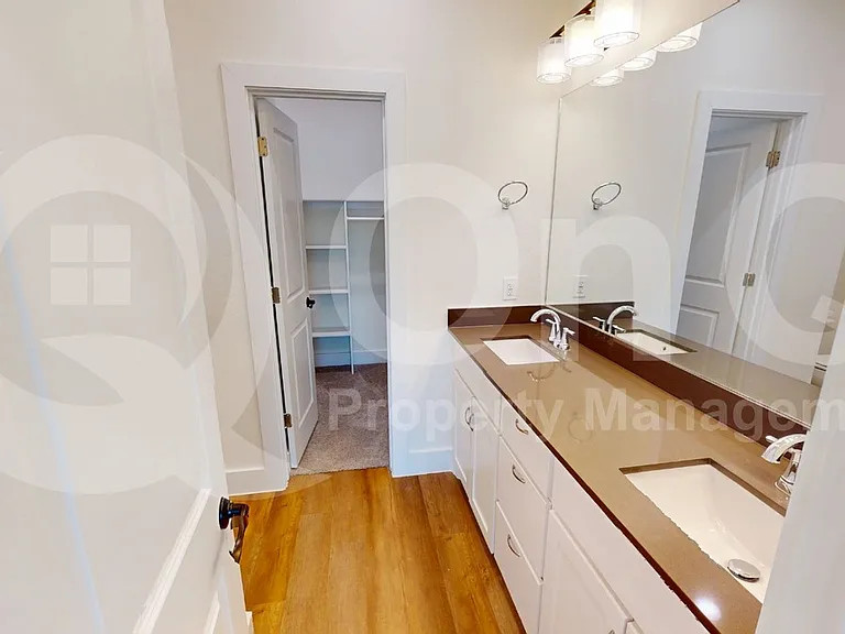 313 Buck Ridge Dr — Photo 12
