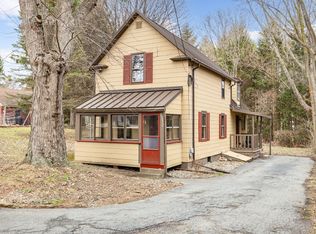 1352 Stanton Ln, Irondequoit, NY 14617