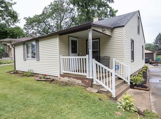 309 SE Circle Dr, Joliet, IL 60433