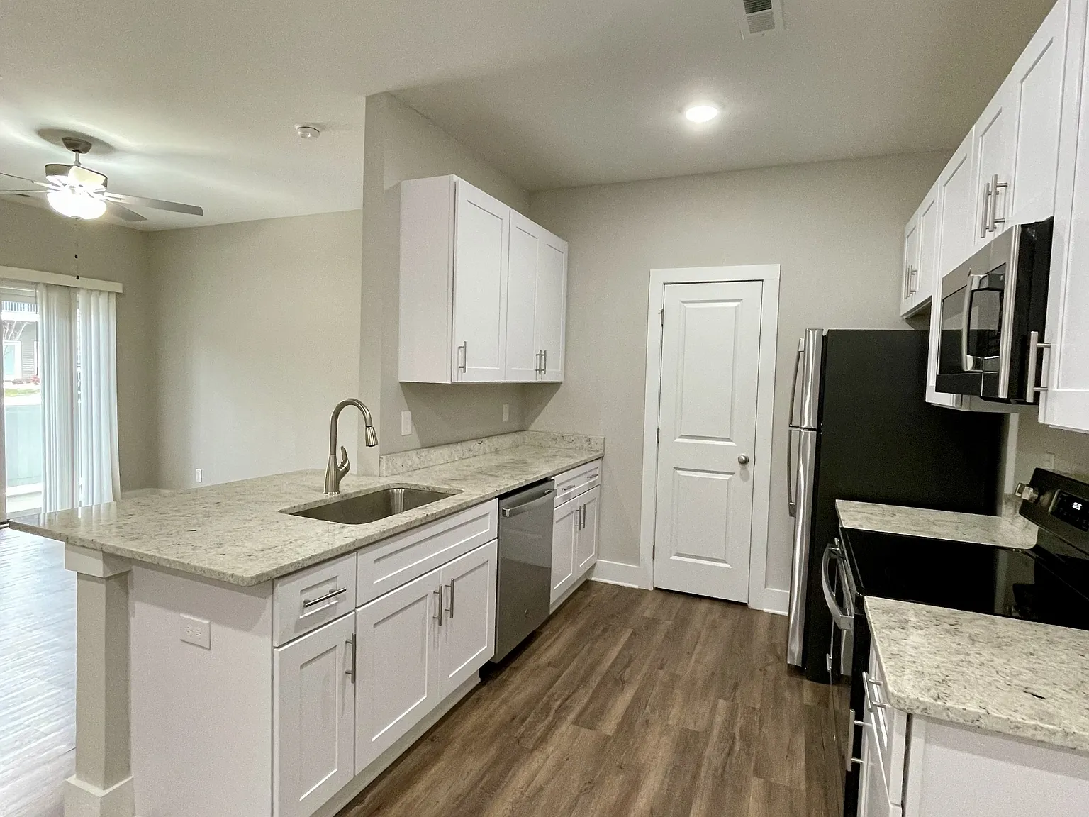325 English Commons Drive — Photo 3
