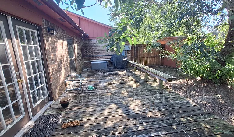 608 San Saba Ct — Photo 3