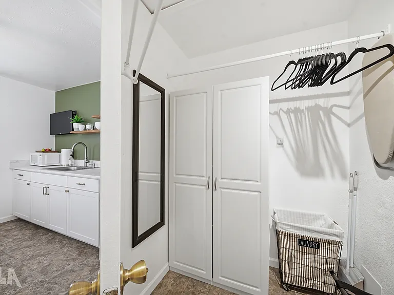 10237 S Avenida Compadres #1/2 — Photo 4
