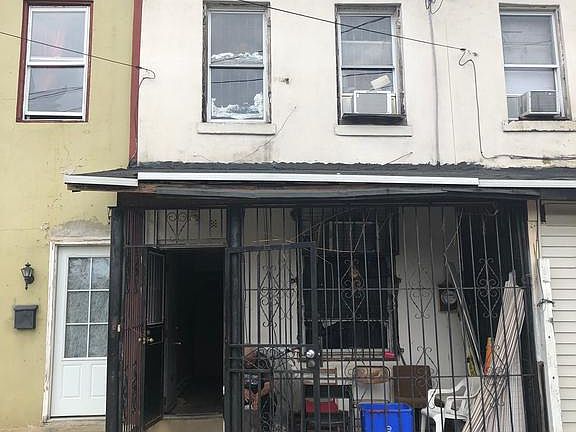 3rd image of 2955 N American St