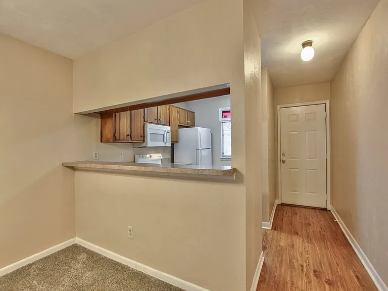 3208 Ginger Dr #D — Photo 8