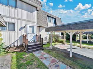 21 Pebblestone Cir UNIT 21, Suffield, CT 06078