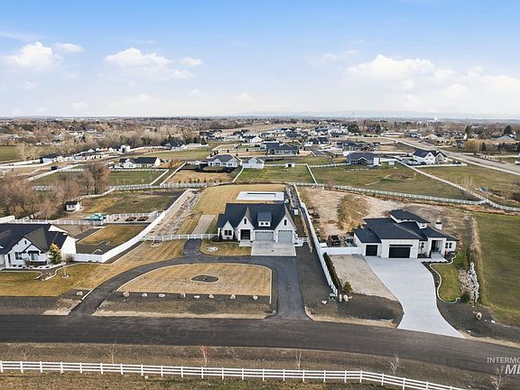 4th image of 14947 Red Barn Ct