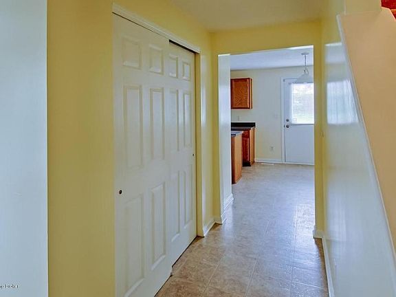 Hallway leading to Kitchen
