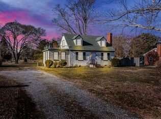 892 Fleeton Rd, Reedville, VA 22539