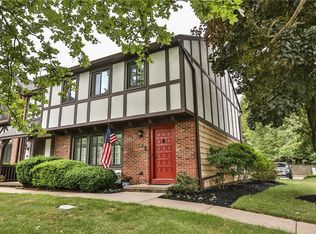 147 New Wickham Dr, Penfield, NY 14526