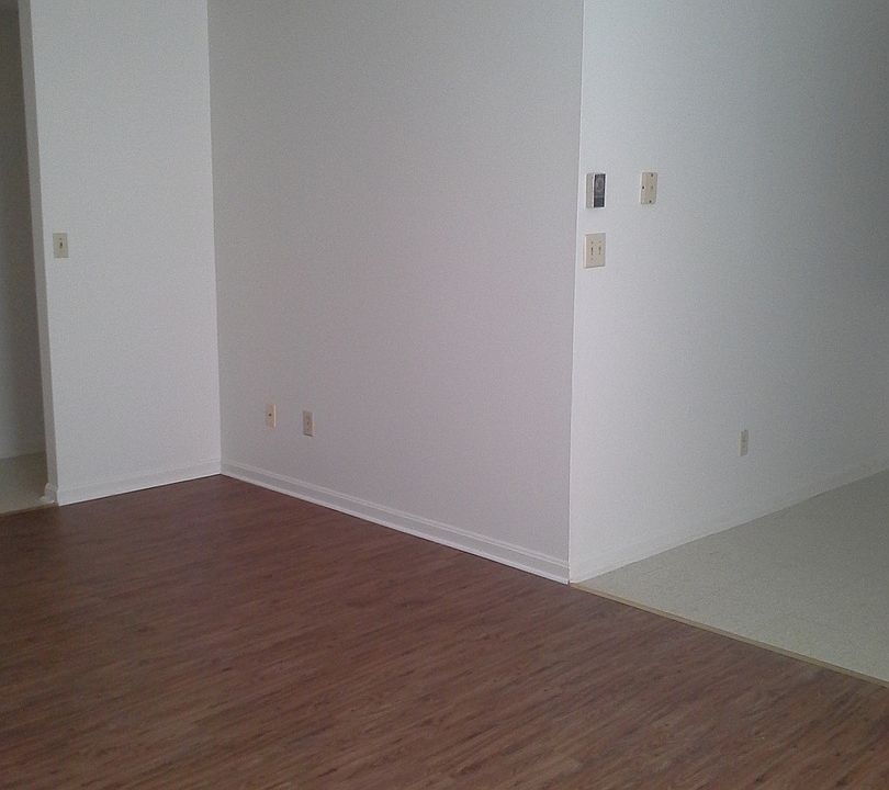 1st image of 174 Clover St APT 1