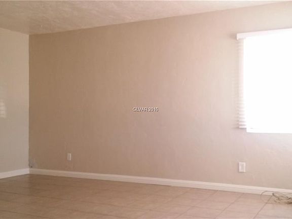 2nd image of 1205 Greenway Dr #0