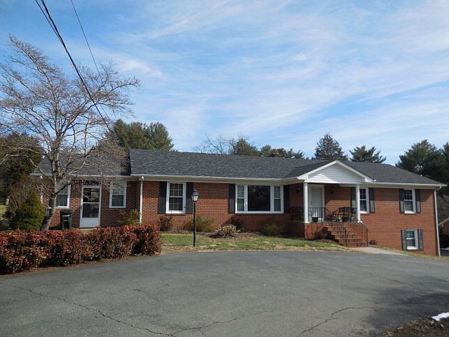 1st image of 1503 Meadowview Ln