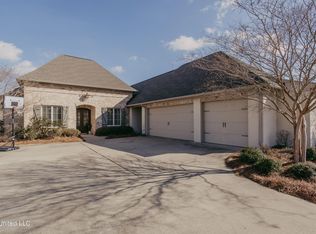 137 Charlton Dr, Madison, MS 39110