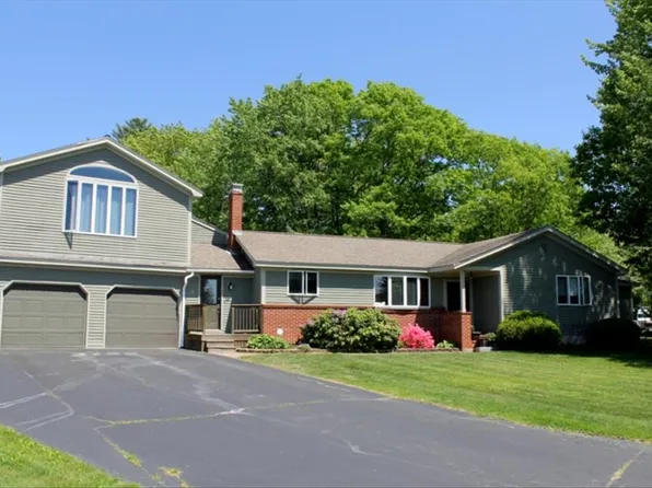 5 Meadowview Dr, Biddeford, ME 04005