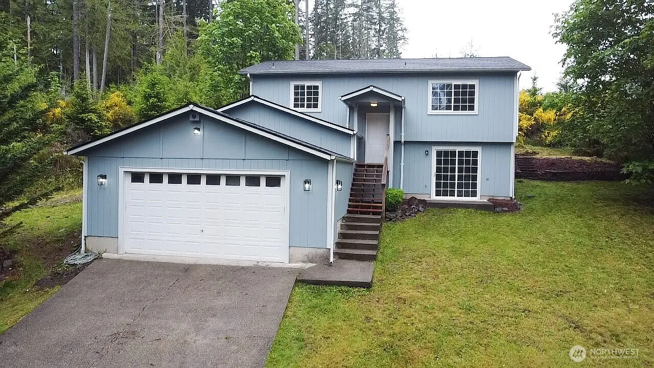 420 E Dartmoor Drive photo 1
