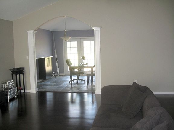 5th image of 29048 Greystone Dr