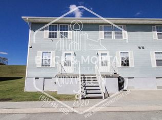 136 N 6th St, Maryville, TN 37804