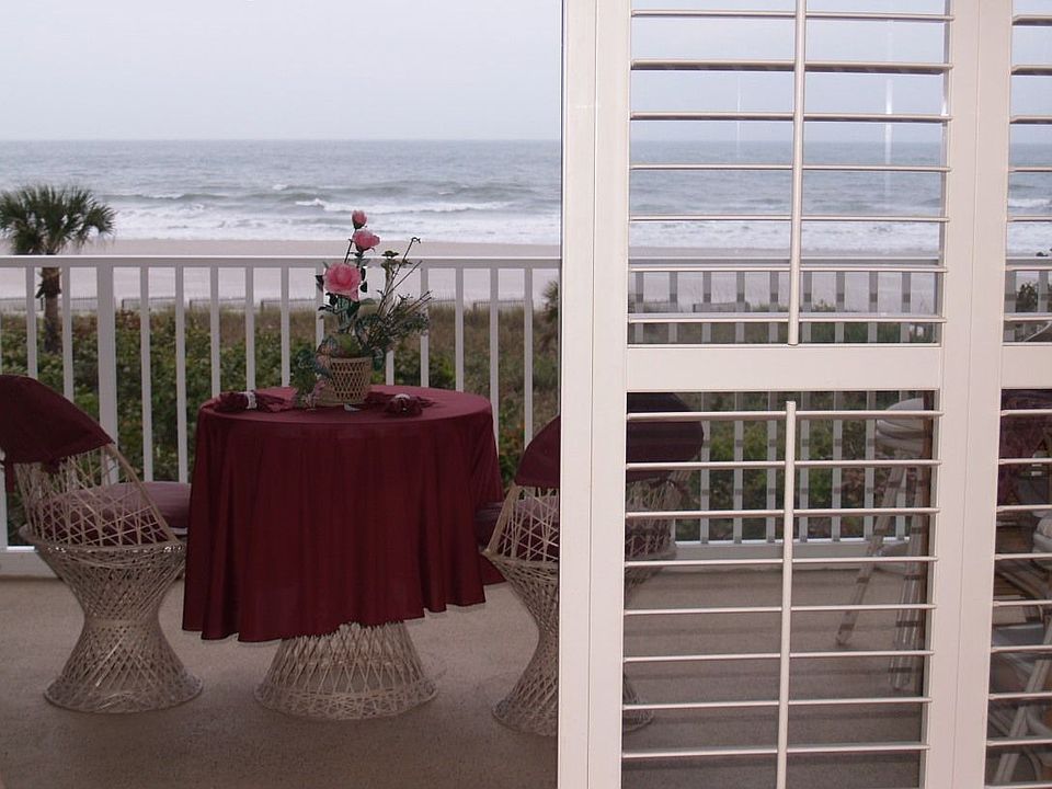 Direct Ocean Balcony View