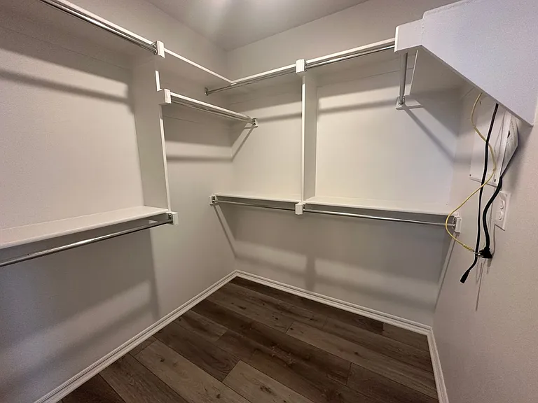 15749 Potomac Dr — Photo 11