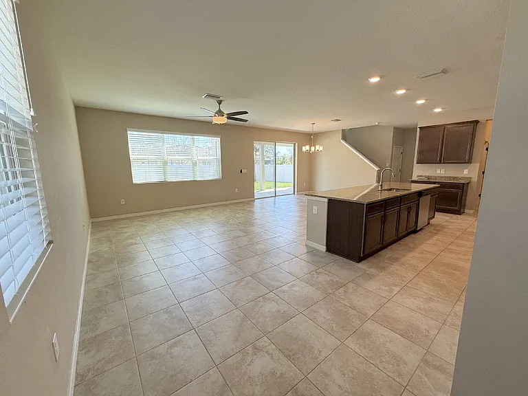 1946 Hidden Springs Dr — Photo 6