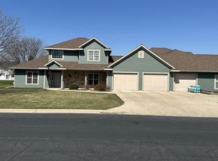 180 E River Dr #1, De Pere, WI 54115