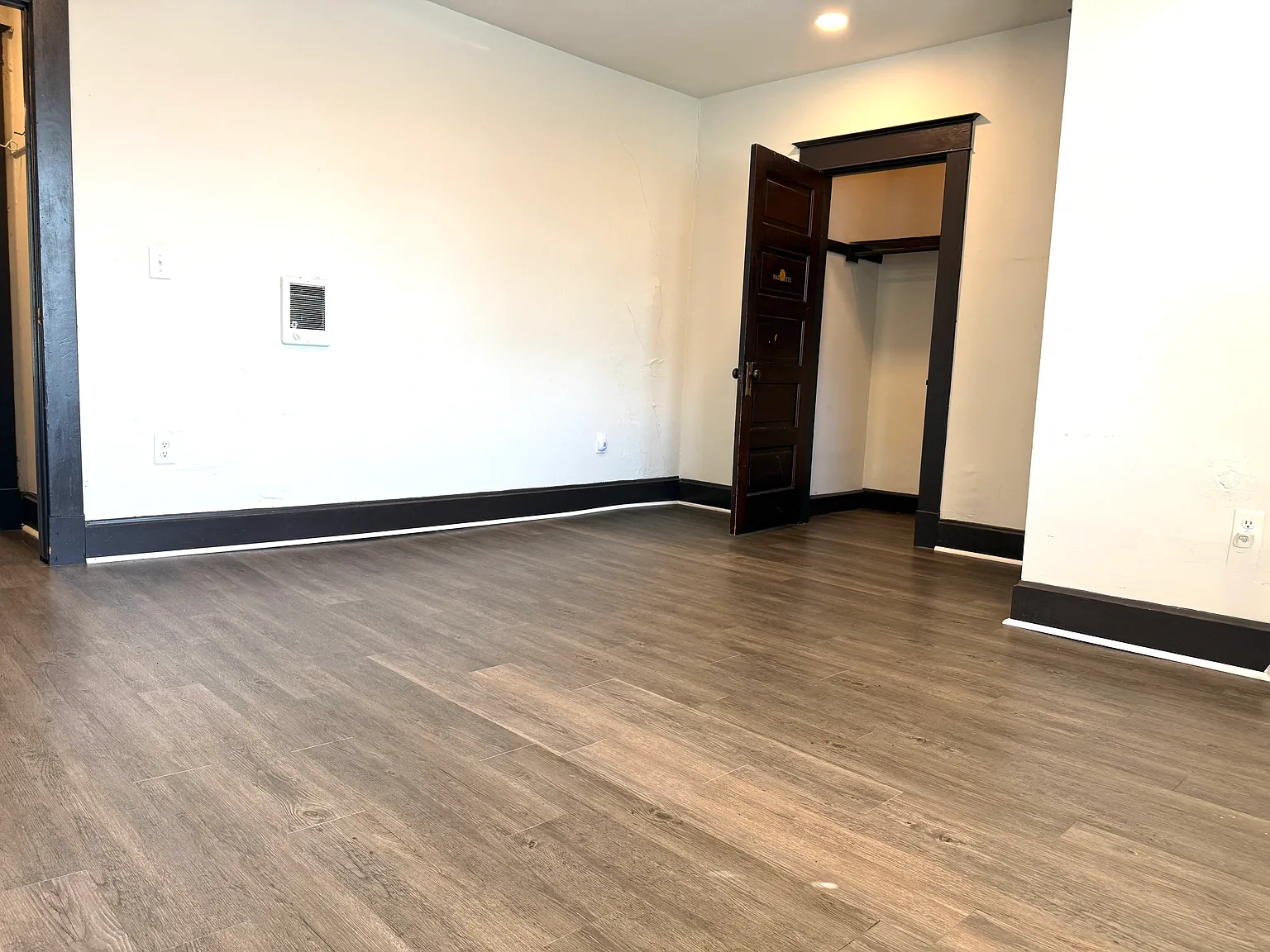 1 bed, 660 sqft, $1,000 — Photo 1