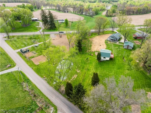 5884 State Route 93 NW, Dundee, OH 44624