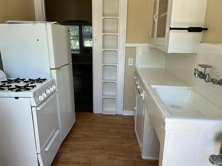 1512 W Woodlawn Ave #2 — Photo 3