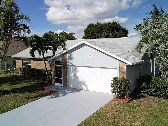 2nd image of 1025 SW Majorca Avenue
