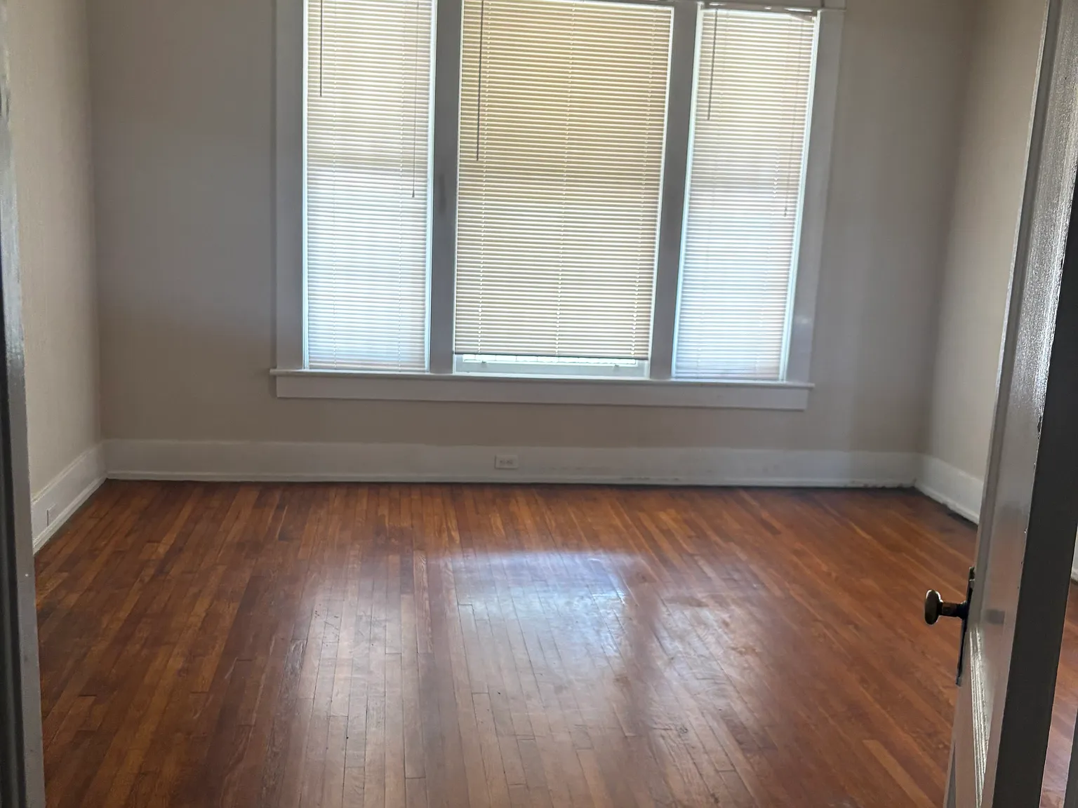 2 bed, 1.5 bath, 1569 sqft, $1,700 — Photo 3