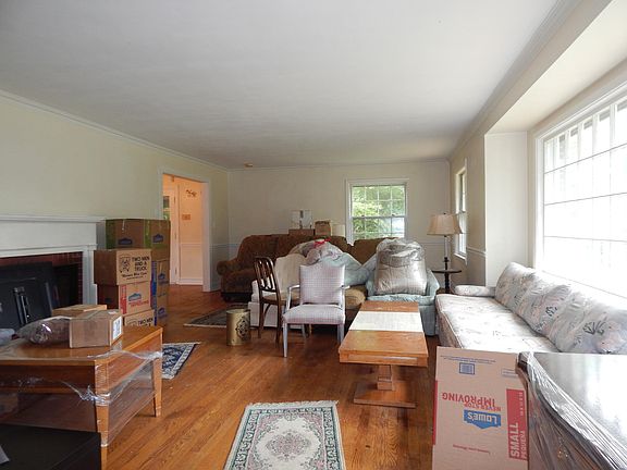 3rd image of 6012 Centerwood Dr