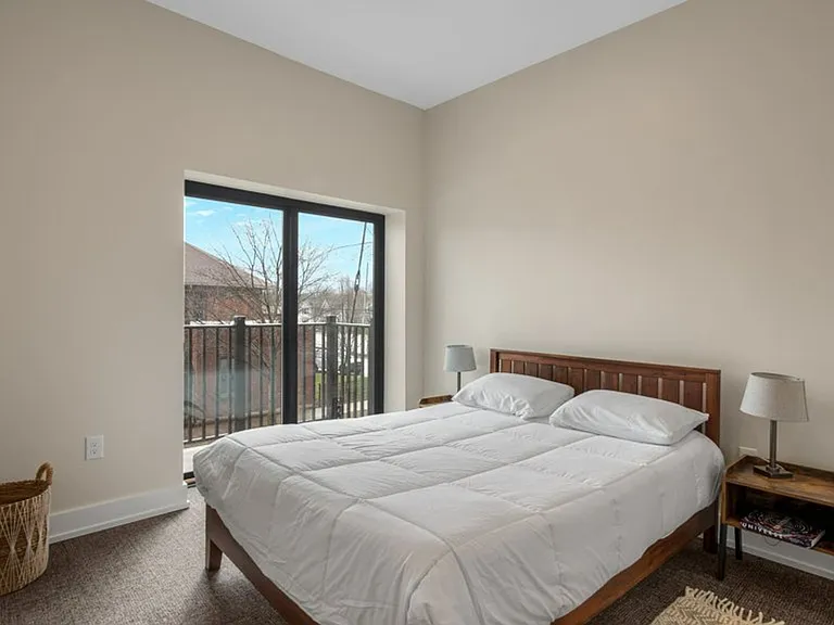 Beautiful Apartments West Grand Neighborhood — Photo 45