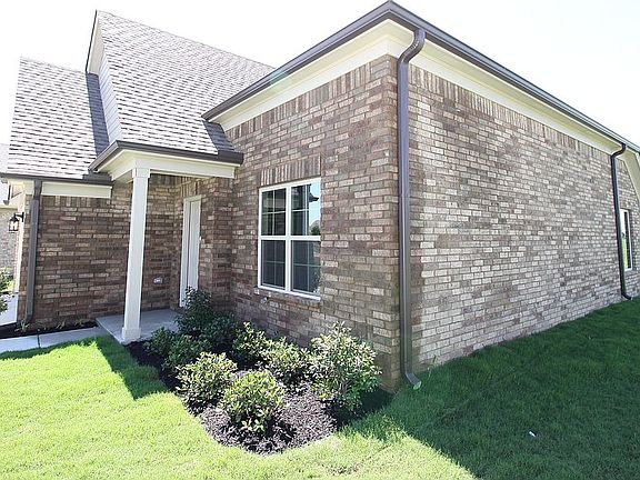 2nd image of 1224 River Wood Cir