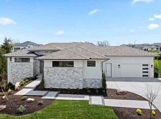 13719 Alhambra St, Leawood, KS 66224