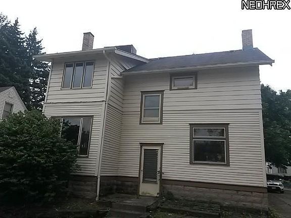 3rd image of 1618 Weston Ave