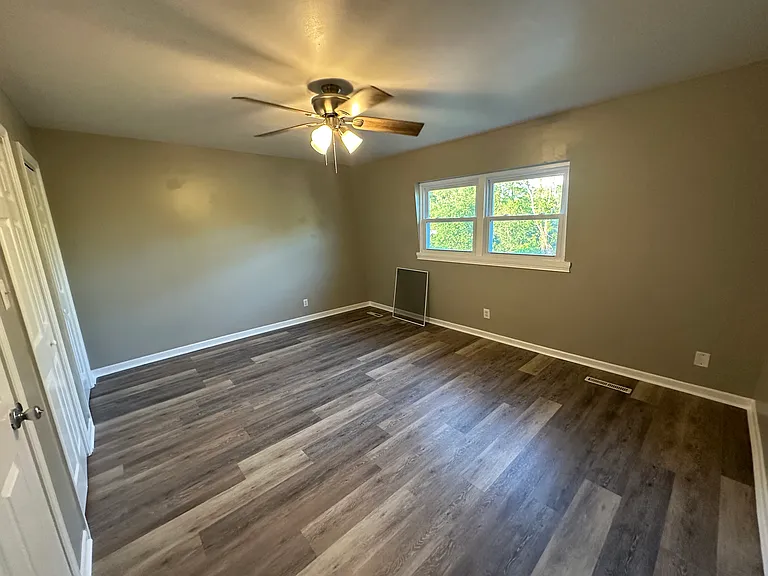 1529 Sheffield Ave #1529 — Photo 20