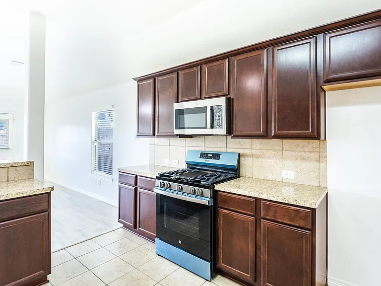 9918 Hideaway Bend Ln — Photo 21