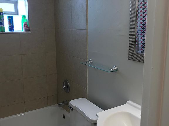 4th image of 134 W 9th Ave APT A