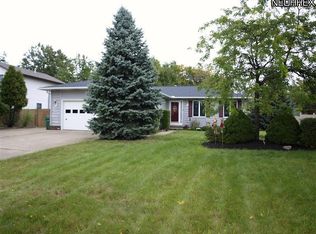 4809 Jody Lynn Dr, Mentor, OH 44060