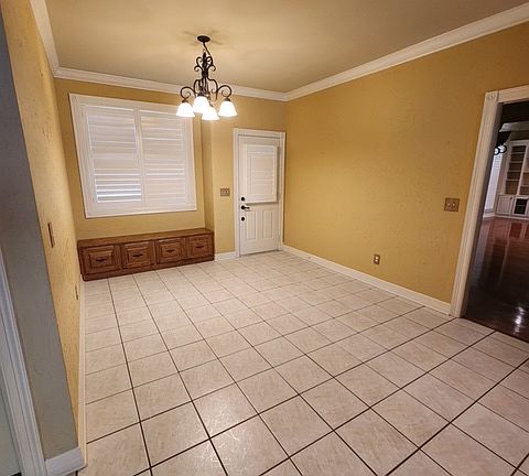 5th image of 805 Brookhollow Dr