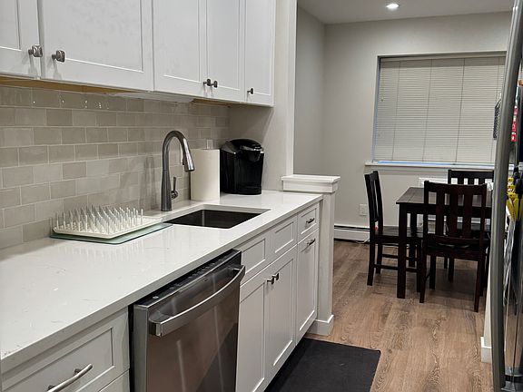 2nd image of 55 N Broadway APT 1-2