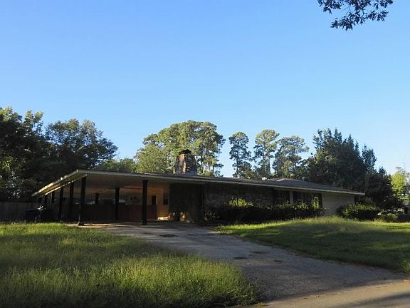 2nd image of 1120 Claiborne St