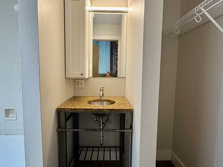 10th Street Lofts — Photo 34