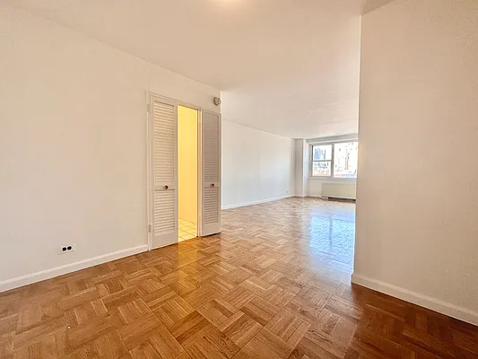 Rented by Addison Property Group | media 4