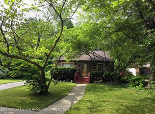 926 S Dexter Dr, Lansing, MI