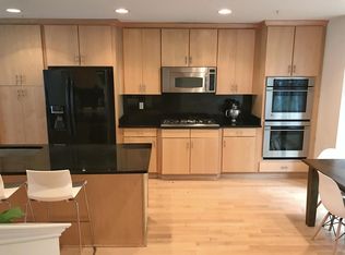 3130 Blue Barn Way, Fairfax, VA 22031