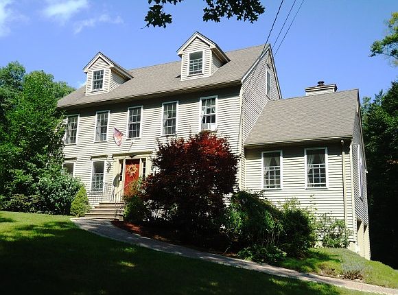 2nd image of 22 Opal Dr