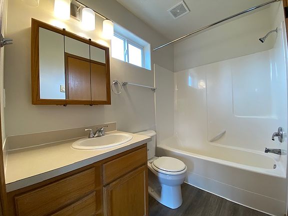 5th image of 1605 E Hartson Ave APT 3