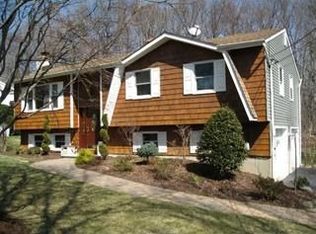 14 Glencrest Dr, Newton, NJ 07860